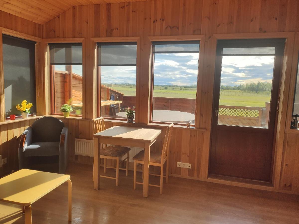 Cat Lovers Only! Bright And Peaceful Cabin With Views & Hot Tub Selfoss Exterior foto